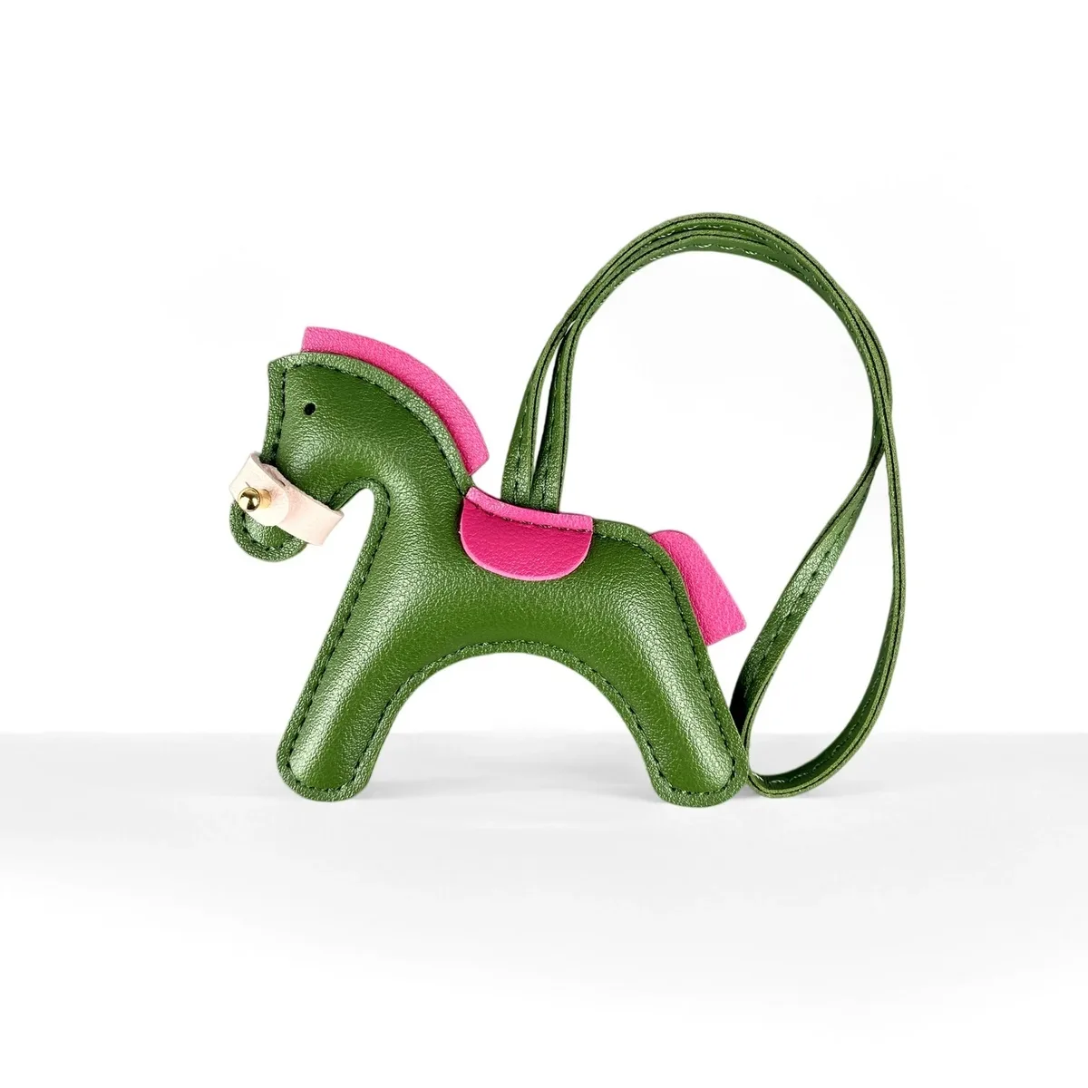 porte-clés en cuir pu fait main en forme de poney - adorable cheval avec museau détachable, décoration mignonne pour sac à dos, cadeau unique