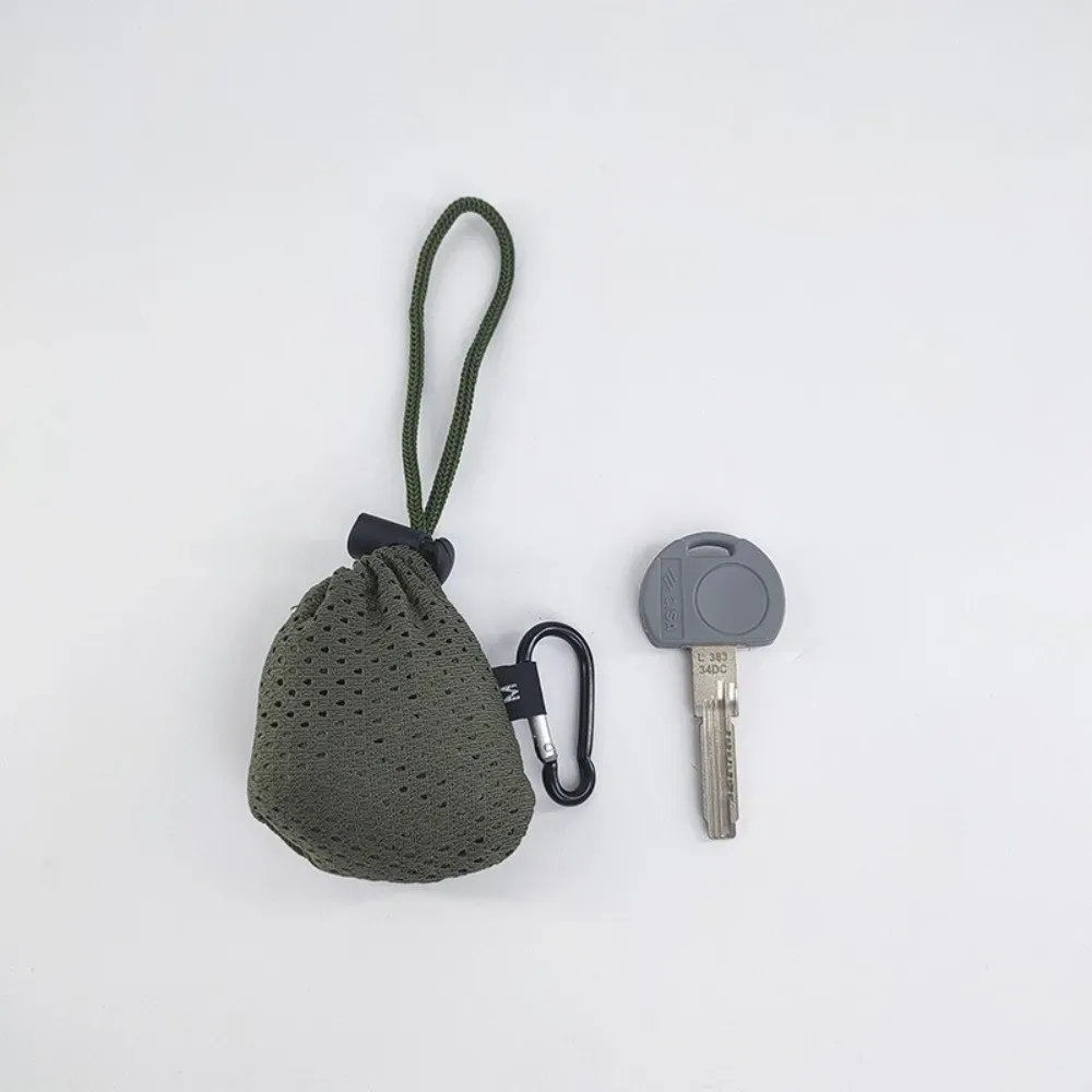 sac de courses pliable en nylon portable, mécanisme de pliage durable, sac fourre-tout réutilisable, matériau imperméable, sac écologique ultra-léger en nylon