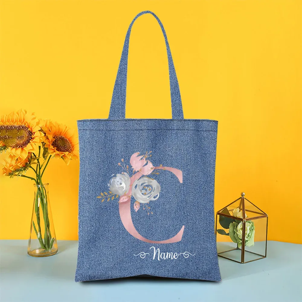 sac fourre-tout en denim personnalisé avec lettre avec nom, sac à main pour mariage, enterrement de vie de jeune fille, sacs de demoiselle d'honneur, sac à bandoulière de voyage, cadeau pour elle