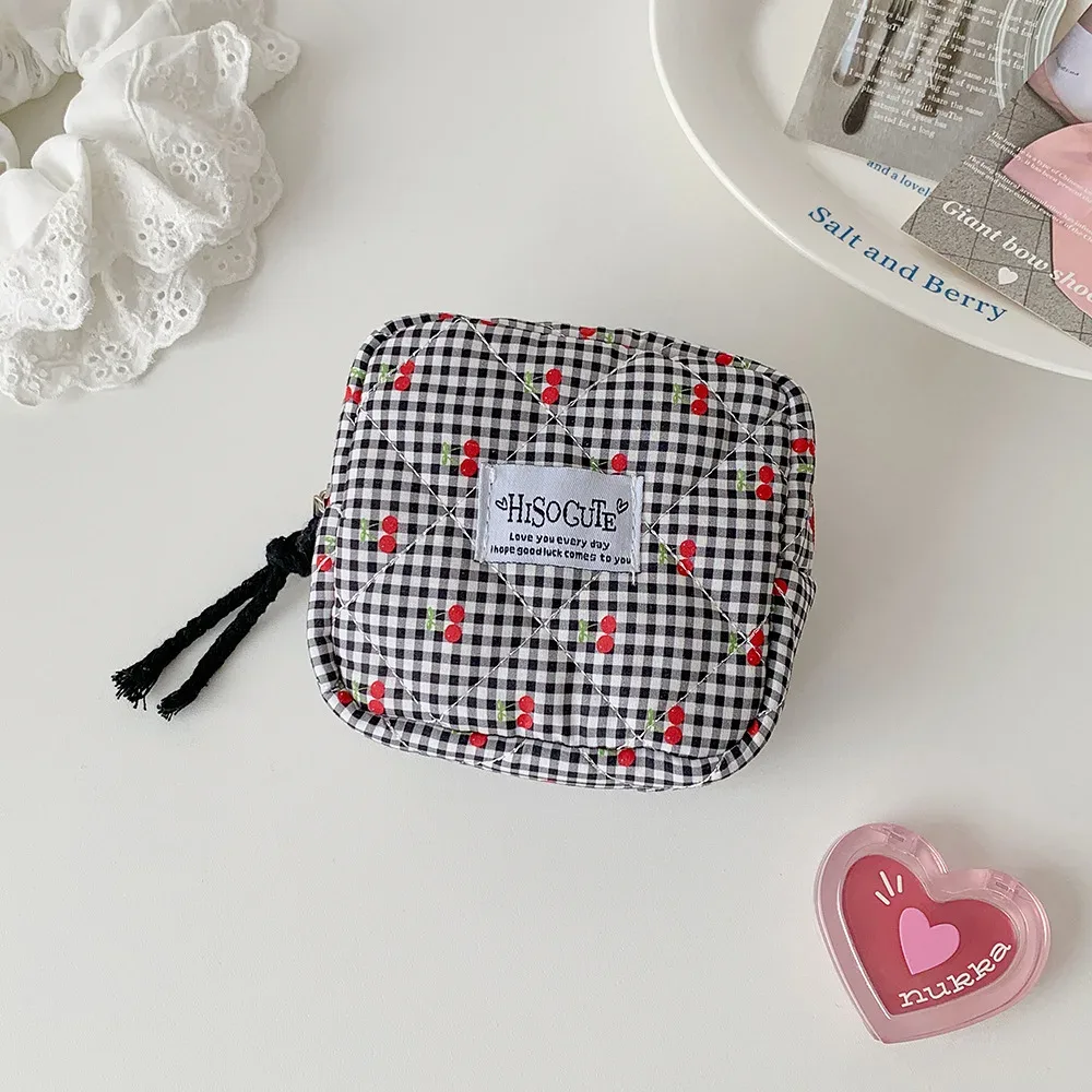 sac de maquillage carré ins fashion cherry, sac de toilette portable grande capacité pour filles, sac de rangement pour coton hygiénique, cadeaux pour femmes