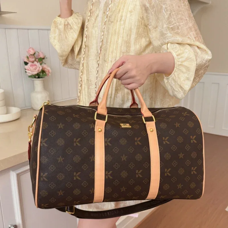 sac de voyage vintage pour femmes 2026, nouveau sac de voyage à motif monogramme, sac de week-end de haute qualité à grande capacité, bagage à main s