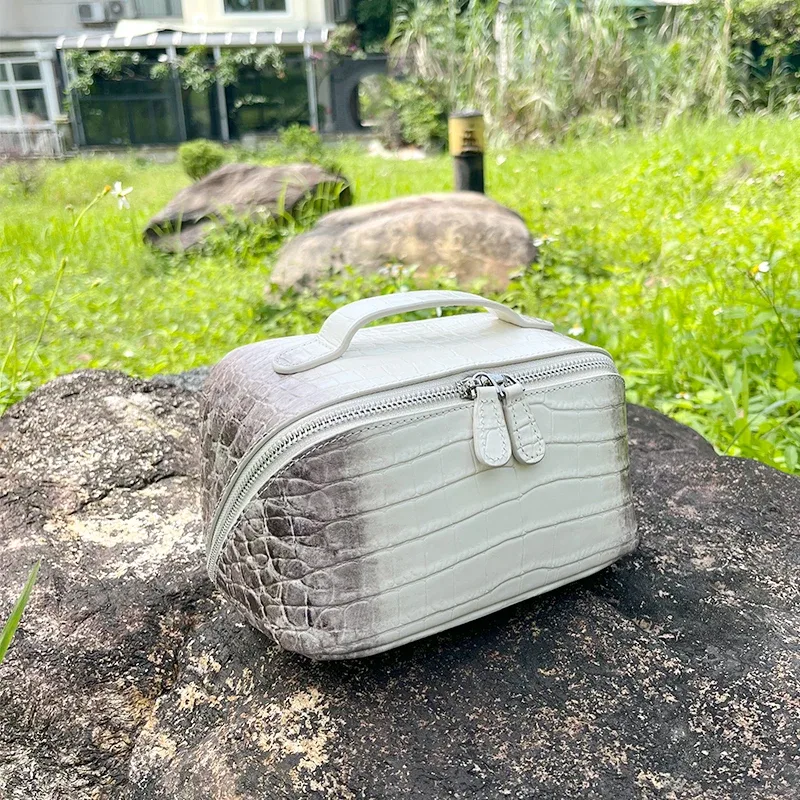 sac de maquillage en cuir véritable à motif crocodile pour femmes, nouveau sac de toilette de luxe en cuir de vache de l'himalaya, sac de rangement cosmétique de voyage