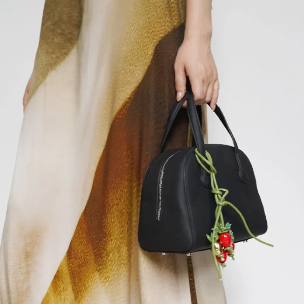 breloque de sac en forme de corde de tomate pour femme, pendentif de sac à dos mignon assorti avec tout, design de luxe, accessoires de sac