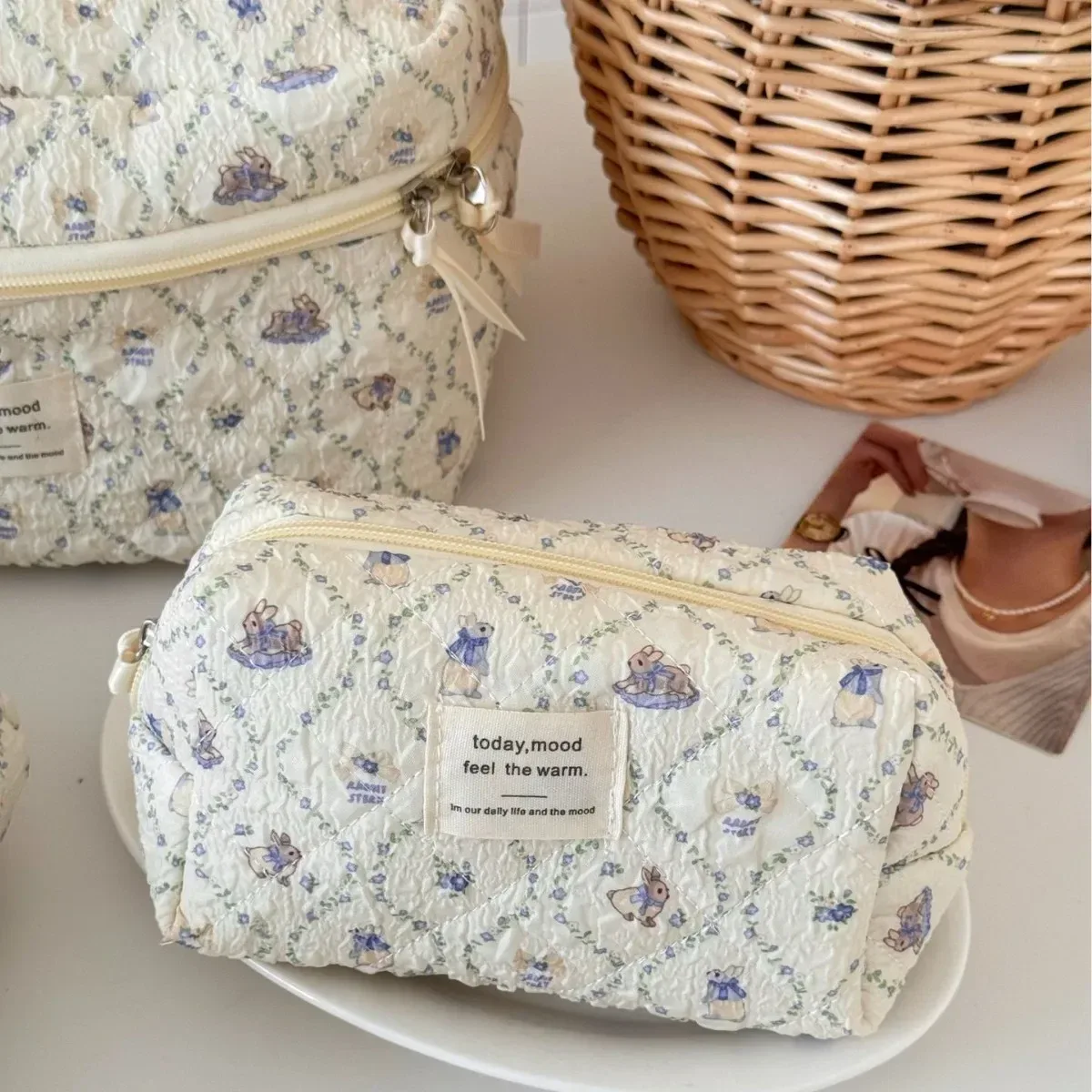 trousse de maquillage en coton matelassé pour femme, imprimé dessin animé mignon, grands sacs à main de rangement cosmétiques pour femme, pochette en poudre douce pour femme, sac à main
