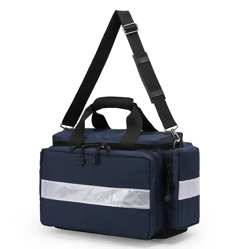 trousse de premiers secours extérieure de grande capacité avec bandes réfléchissantes, sac de rangement portable, options de transport multiples pour les premiers secours