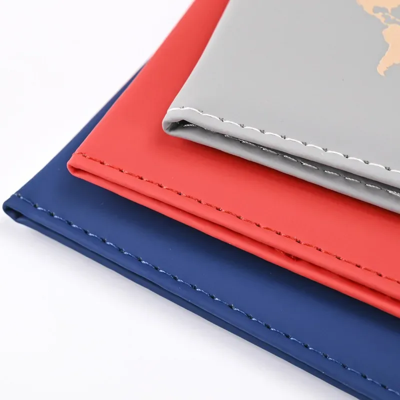 étui de passeport fin en pu avec carte du monde – indispensable pour les voyages et les croisières – porte-passeport portable pour tous les pays