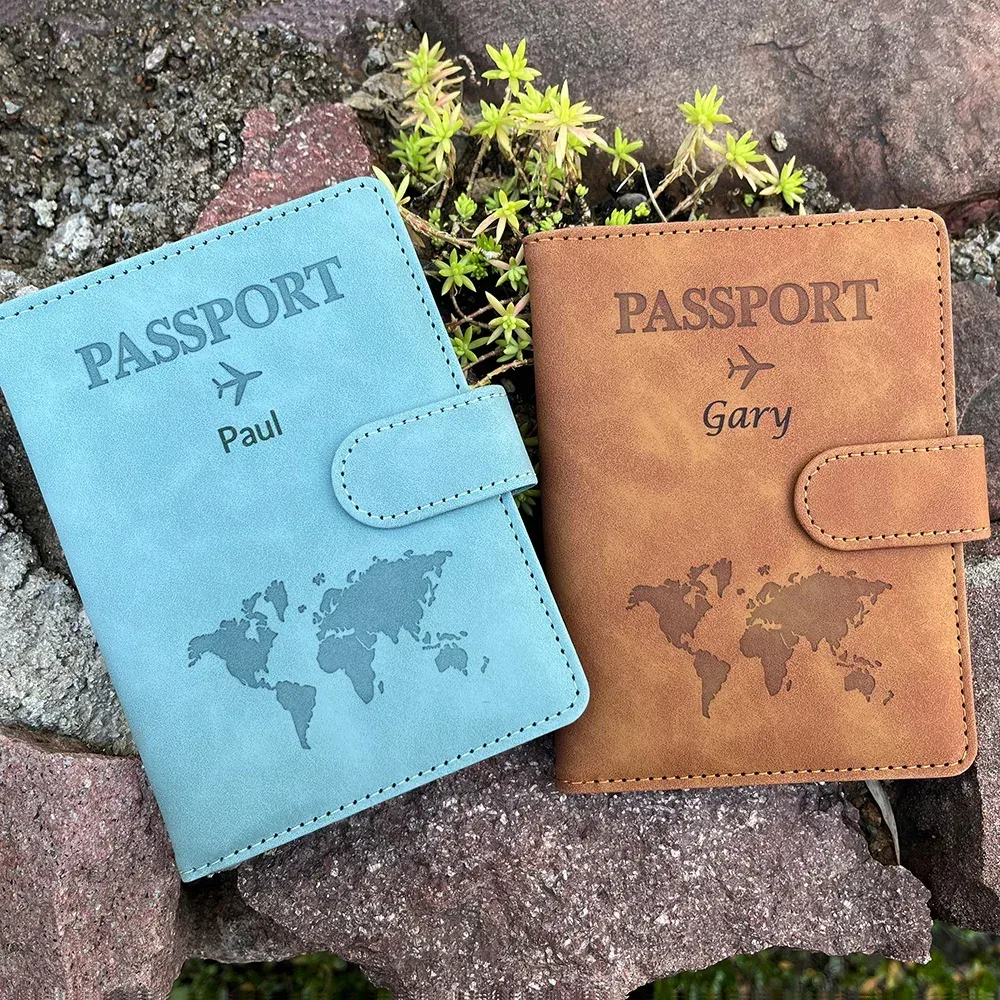 protège-passeport personnalisé avec nom pour couples, étui en cuir pu pour passeport, cartes d'identité et bancaires, accessoires de voyage, porte-passeport sur mesure, cadeau de voyage, organiseur de documents