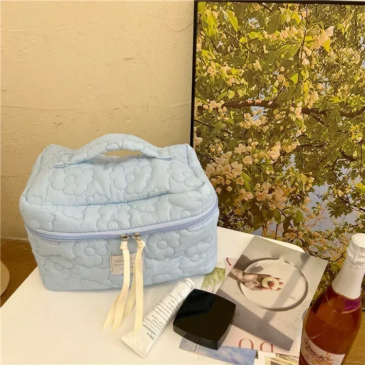 trousse de toilette portable en coton matelassé avec fermeture éclair pour femme, sac à main d'évaluateur cosmétique, forme de boîte, trousse de maquillage mignonne pour filles, 1pc