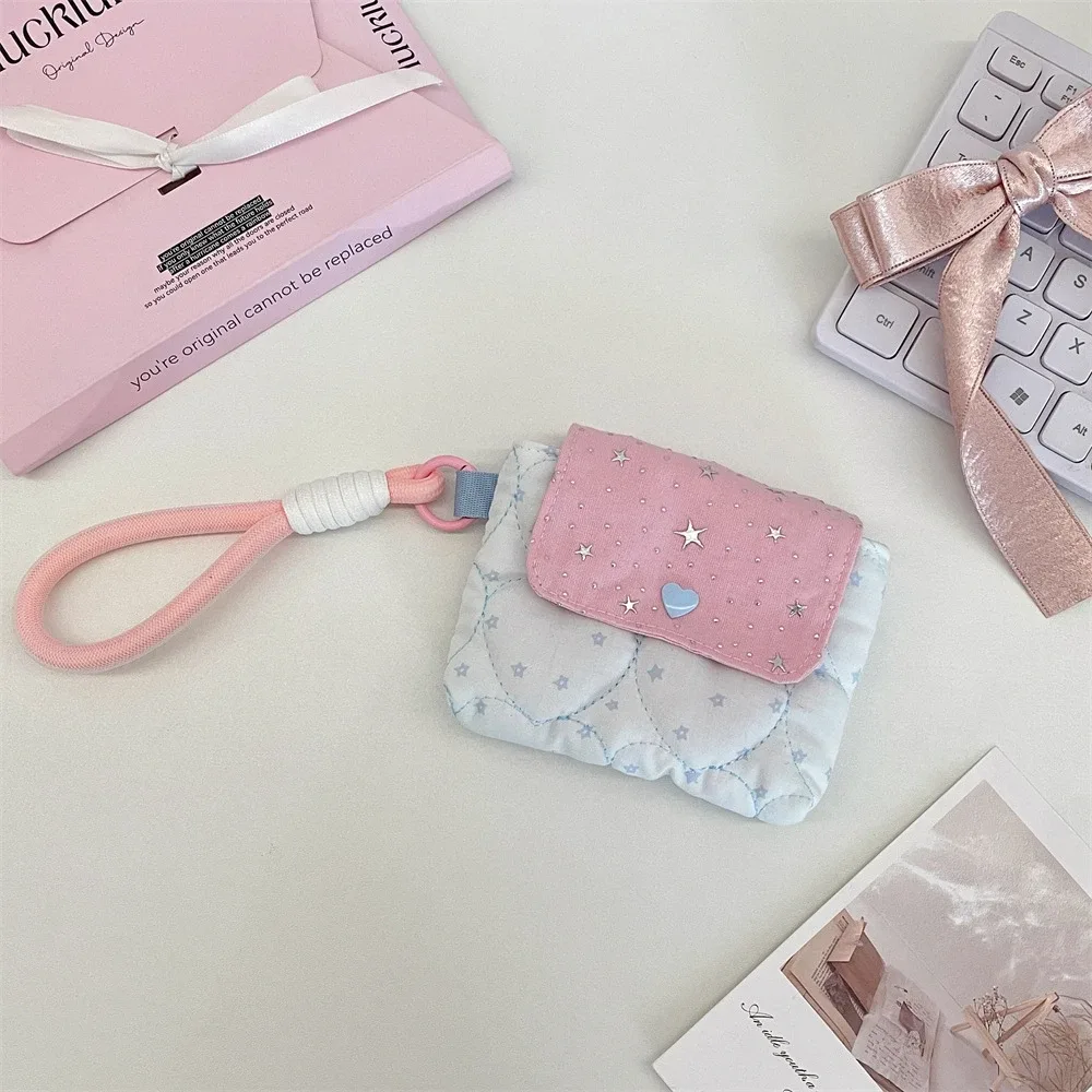 nouveau modèle style ins kawaii, sac de rangement souple et mignon pour cartes, appareil photo ccd et écouteurs, avec design à boutons, idéal pour transporter, cadeaux