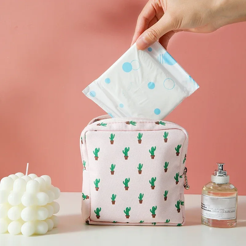 1 pièce trousse de toilette et de maquillage pour femme, mignonne et tendance, indispensable pour le voyage, pour rouges à lèvres, serviettes hygiéniques et autres articles de toilette