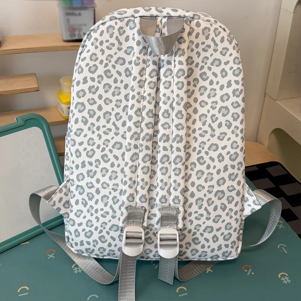 sac à dos imprimé léopard, sac à dos décontracté à motif léopard, multi-poches, en nylon souple, pour les promenades quotidiennes, les sorties du week-end, les sorties en ville