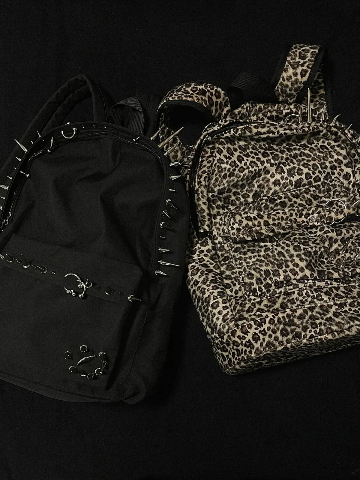 sac à dos imprimé léopard pour hommes et femmes, grande capacité, punk rivet