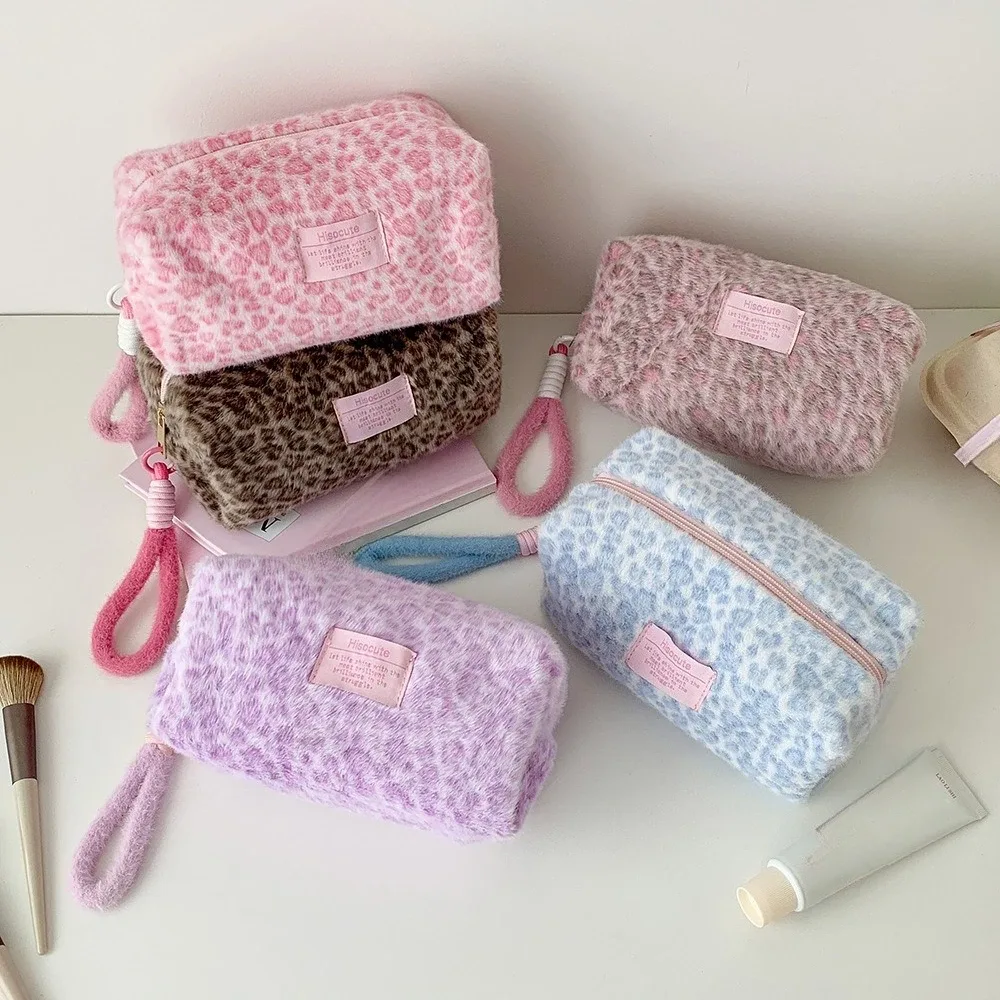 sac à cosmétiques en peluche imprimé léopard coréen d'hiver, trousse de maquillage pour femme, trousse à crayons pour étudiante, trousse de toilette portable pour organisateur de maquillage