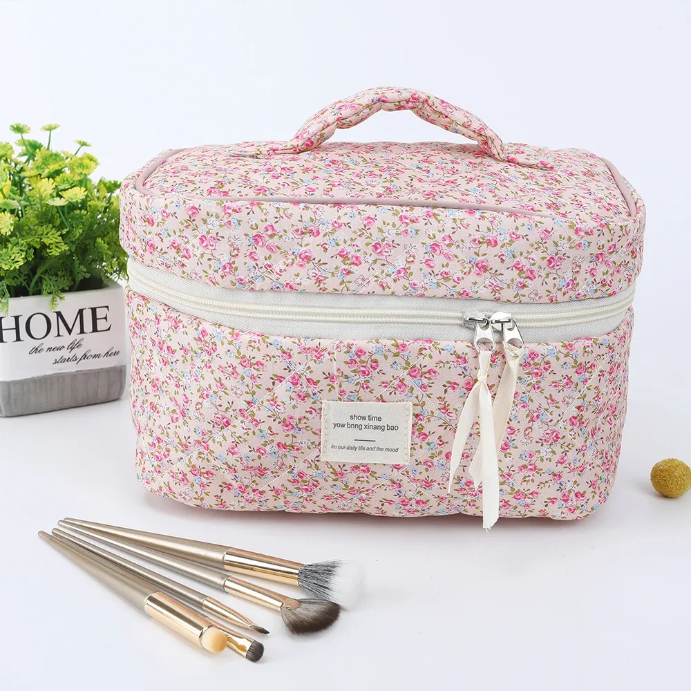 trousse de maquillage avec rembourrage en coton, motif floral, grande capacité, sensation haut de gamme, joli sac de rangement pour cosmétiques de style ins