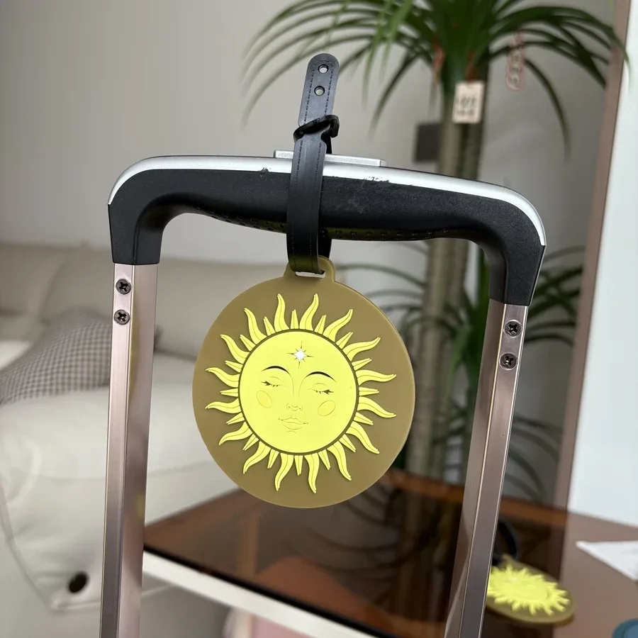 étiquette de bagage de style lune et soleil, étiquette d'identification du nom, étiquette d'identification de valise en silicone, embarquement anti-perte de bagage de style couple, 1 pièce/2 pièces