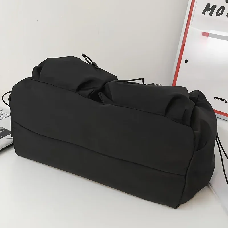 sac bandoulière tendance avec accent cordon de serrage - fermeture éclair spacieuse et sécurisée - comprend un élégant porte-clés pour sac