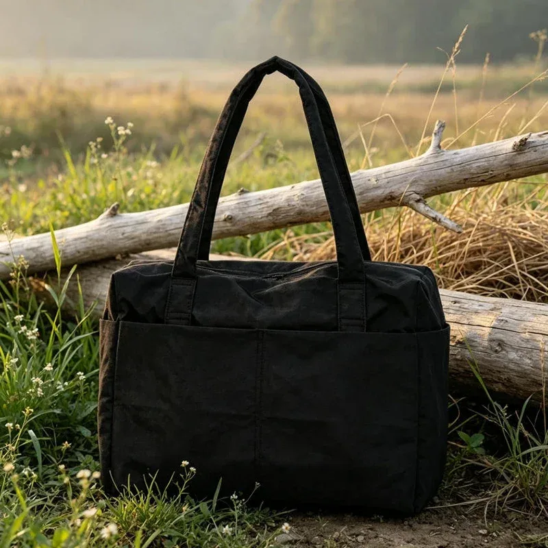 sac à main de voyage en nylon grande capacité, sac à bandoulière rétro européen et américain pour femme avec plusieurs poches et fermeture éclair, sac de sport et de shopping
