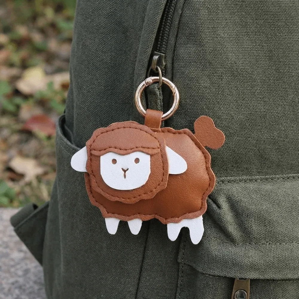 pendentif sac à dos mouton dessin animé simple et mignon en cuir pu, porte-clés de voiture polyvalent, pendentif de bagage, accessoires de sac à dos