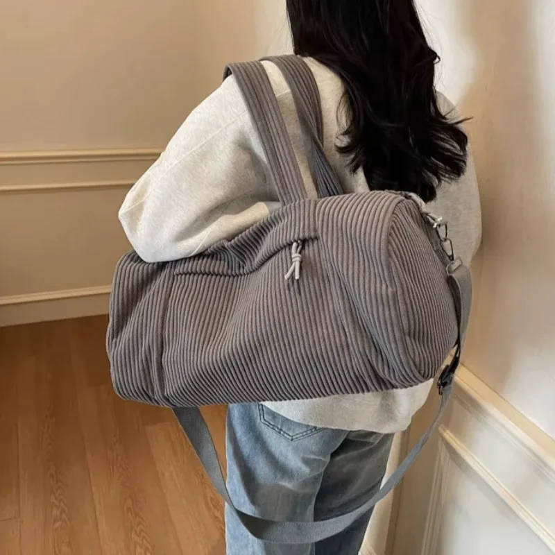 sac de voyage de haute qualité en velours côtelé, sac à bandoulière, sac de sport pour femme, sac fourre-tout 2026, grand sac à main de créateur pour dames