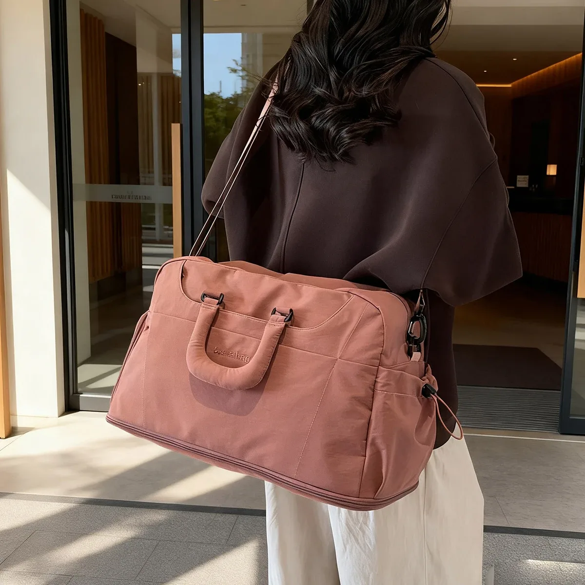 Sac de voyage portable extensible pour hommes et femmes, sac à bagages léger de grande capacité pour courtes distances, boîtier de chariot de voyage fitness avec sac supplémentaire et compartiment à chaussures