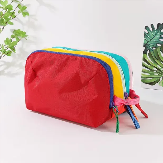 sac de voyage léger grande capacité pour maquillage et articles de toilette, sac à bandoulière de voyage couleur dopamine, sac de toilette suspendu en nylon imperméable