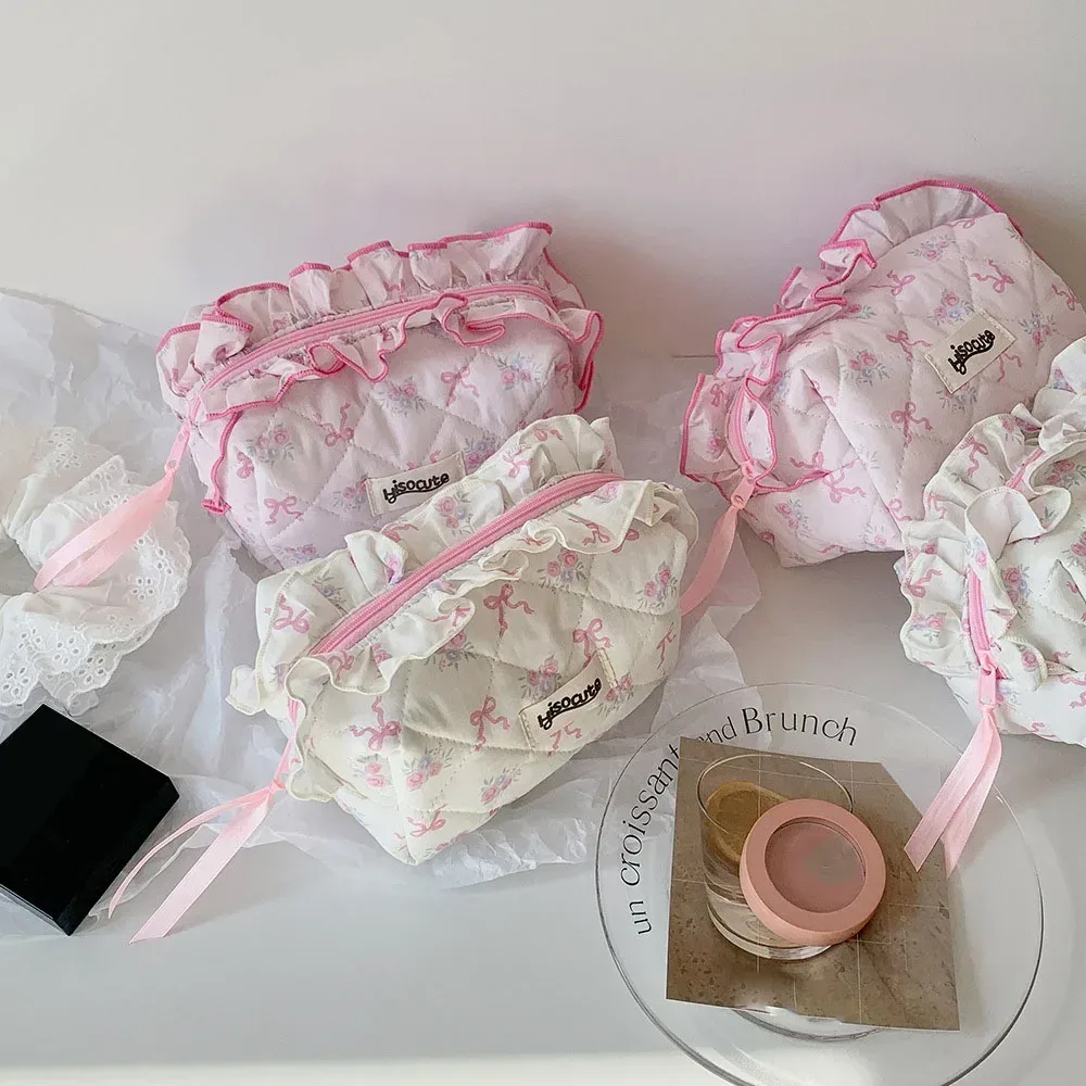 sacs à cosmétiques coréens avec nœud papillon et dentelle pour femmes, sac de maquillage doux à main, sacs de rangement d'articles de maquillage de voyage pour filles, mode
