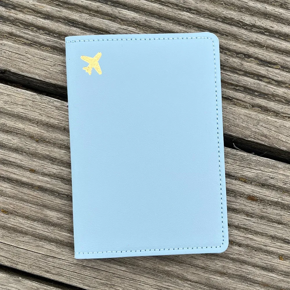 couverture de passeport monogramme personnalisée, porte-documents de voyage, cadeau de mariage, meilleur homme de demoiselle d'honneur, livraison directe