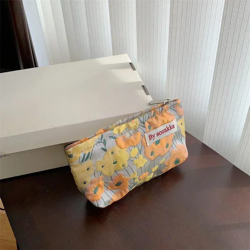 trousse de maquillage imprimée de fleurs 3d pour femmes, petit sac cosmétique, pinceaux de maquillage, rouge à lèvres, trousse de rangement mignonne, style coréen