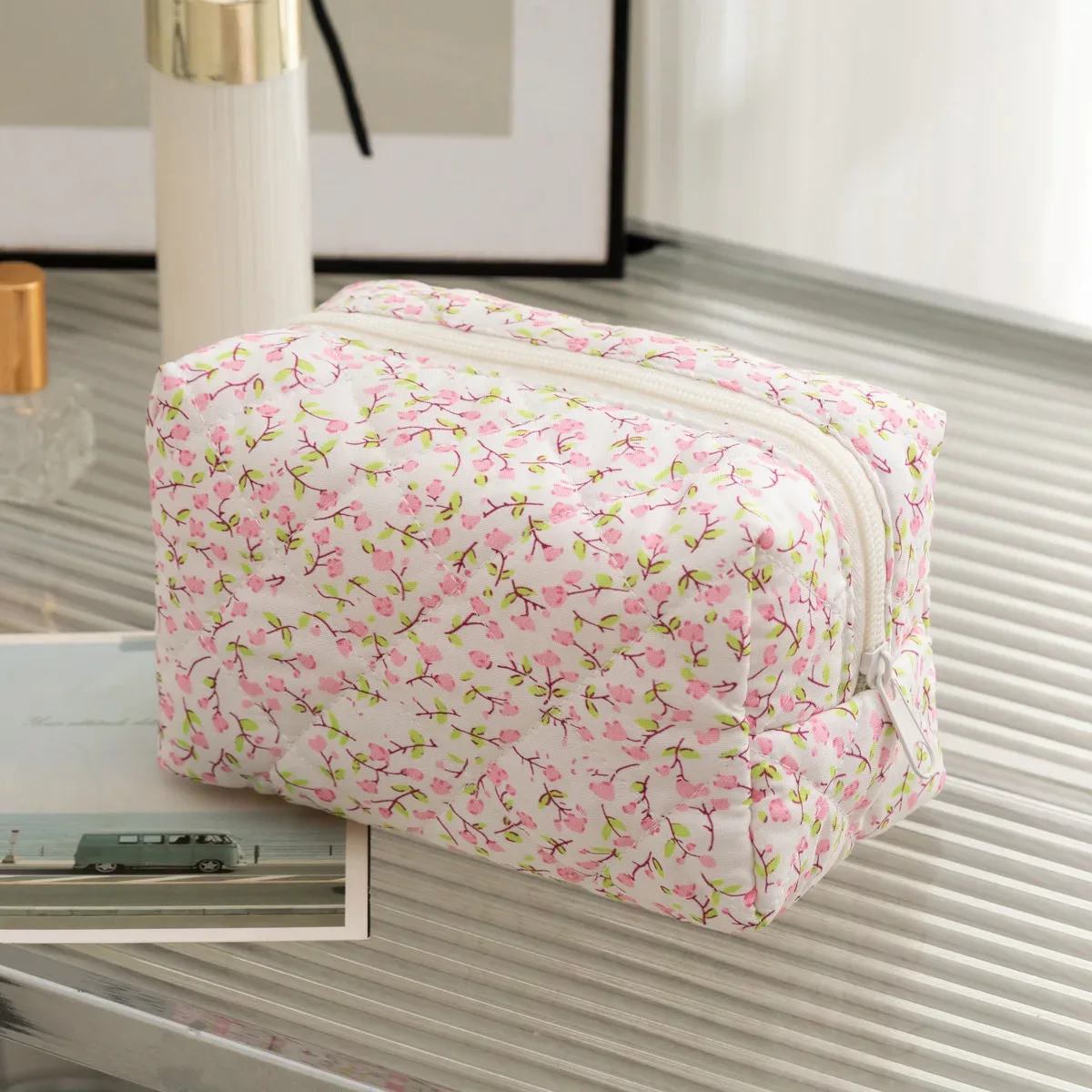 pochette de maquillage florale matelassée douce, pochette de voyage en coton portable, trousse de toilette à fermeture éclair, organiseur de rangement pour femmes