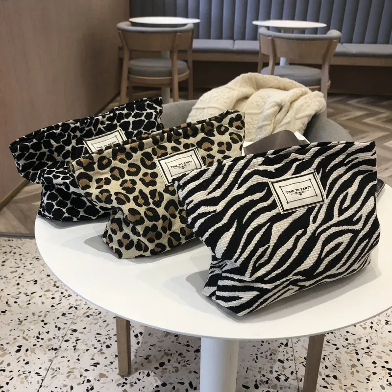 Grand sac à cosmétiques léopard pour femmes, en toile, fermeture éclair imperméable, sac de maquillage, voyage, lavage, organisateur de maquillage, trousse de beauté