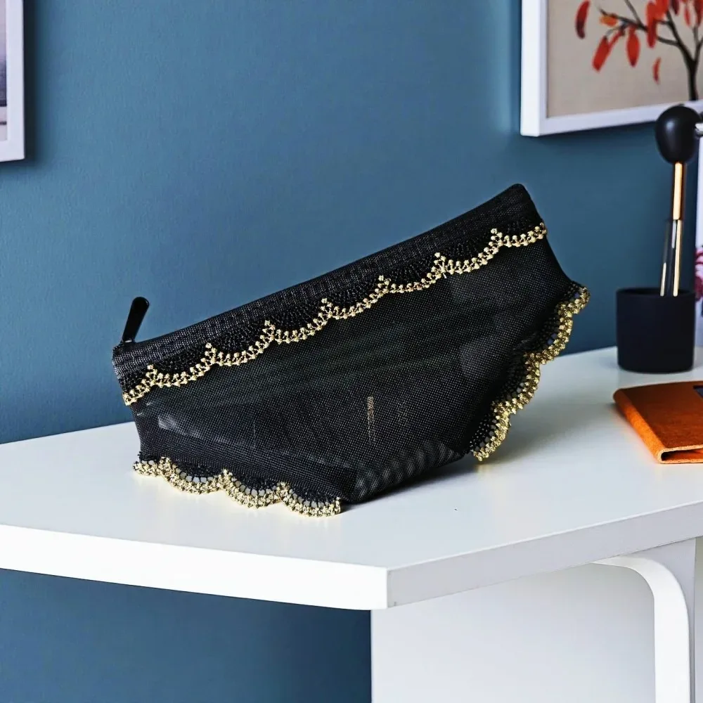 pochette de rangement cosmétique unique en forme de cœur en dentelle transparente, trousse de toilette y2k en maille pour le voyage