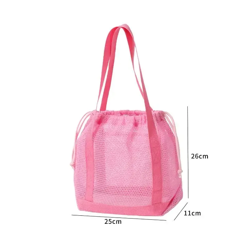 sac fourre-tout simple en maille respirante avec cordon de serrage, base robuste, poignées confortables pour femmes, idéal pour la gym, la natation, la plage et les sorties.