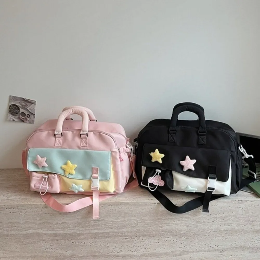 sac de voyage de grande capacité, couleur macaron, sac de sport à plusieurs poches, sac à bandoulière en polyester, sac portable pour les courts séjours.
