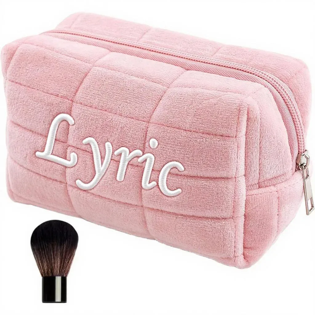 Sac de rangement de maquillage en peluche avec nom brodé personnalisé - Trousse de toilette de voyage portable douce, parfaite pour les cadeaux d'anniversaire et l'utilisation quotidienne