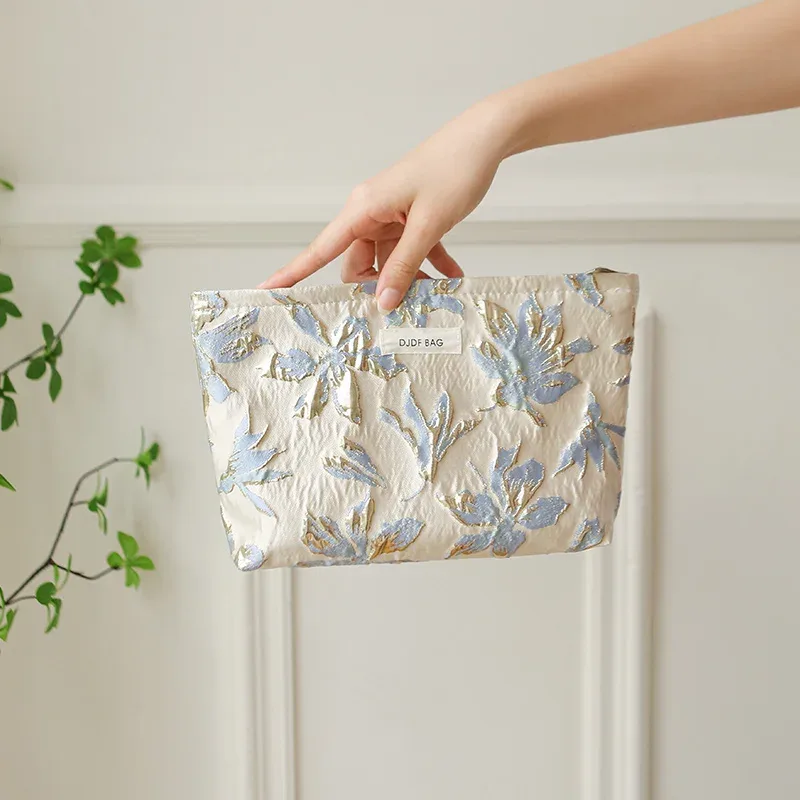 trousse de maquillage pour femmes, bouquet bleu, serviette hygiénique de grande capacité, retouche, fournitures de maquillage, sac de rangement en toile, trousse de toilette