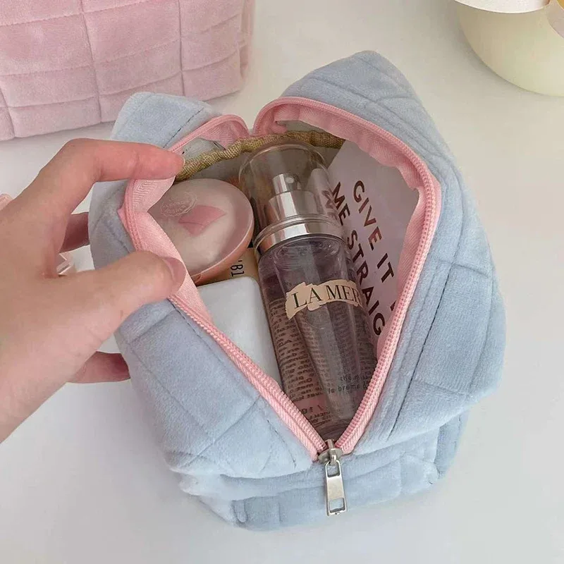 sac de maquillage en peluche mignon pour femmes, petit sac cosmétique portable de voyage, trousse de toilette unie avec fermeture éclair, pochette de rangement pour articles de toilette