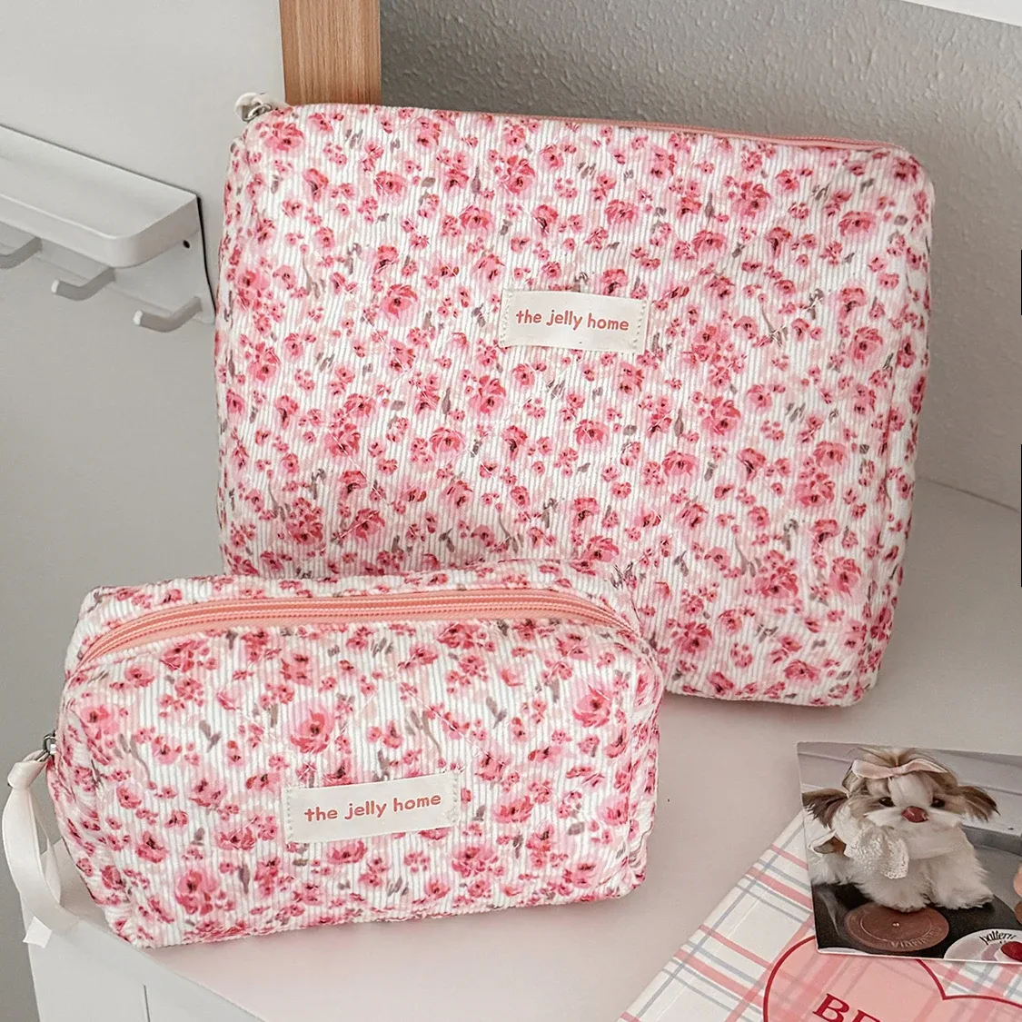 pochette à fleurs roses pour femmes, pochette de rangement pour outils de maquillage et de toilette, fourre-tout portable de voyage, sac à cosmétiques matelassé