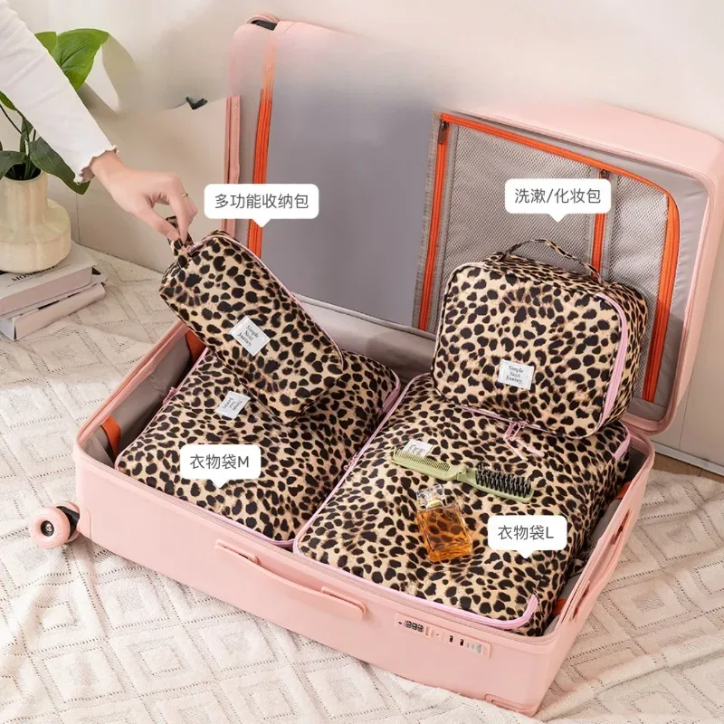 trousse de maquillage de voyage imprimé léopard, étui cosmétique étanche, pochette de toilette essentielle en tissu pour femmes en voyage d'affaires