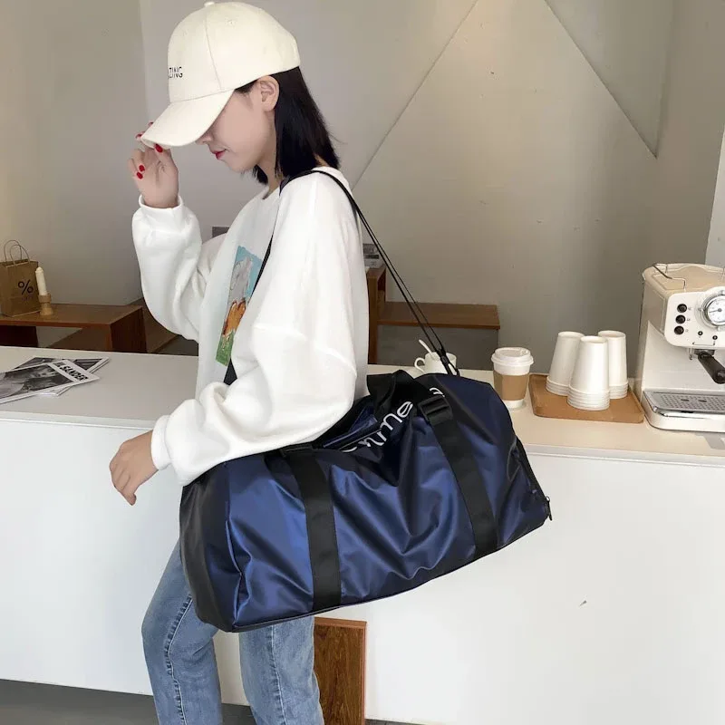 sac de voyage à bandoulière grande capacité pour hommes et femmes avec pochette pour trolley, compartiment sec/humide séparé, sac de sport, de gym, de natation, sac de voyage portable