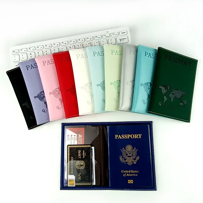 accessoires de voyage : étui de passeport en cuir imprimé carte, porte-billets d'avion, porte-cartes d'identité, protège-passeport