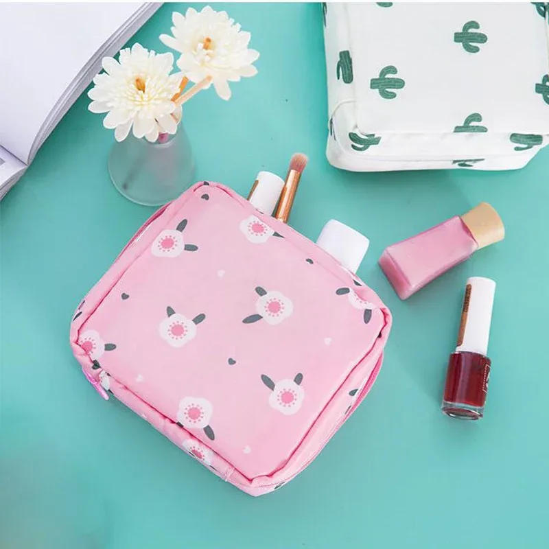 1 pièce trousse de toilette et de maquillage pour femme, mignonne et tendance, indispensable pour le voyage, pour rouges à lèvres, serviettes hygiéniques et autres articles de toilette