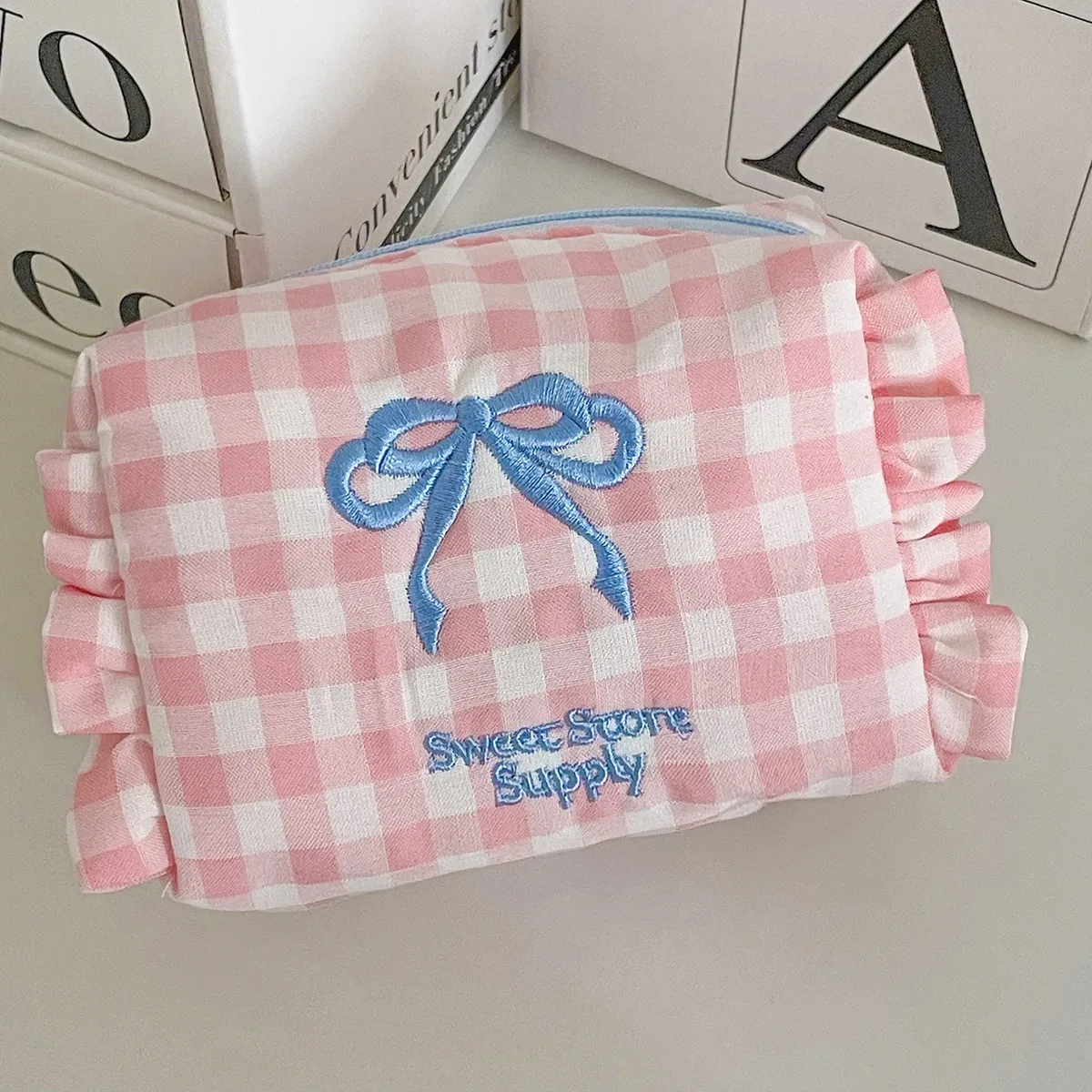 sac à main à carreaux avec nœud pour femmes, sac de rangement à volants doux, trousse de maquillage pour filles, trousse de toilette portable de voyage, pochette pour femme