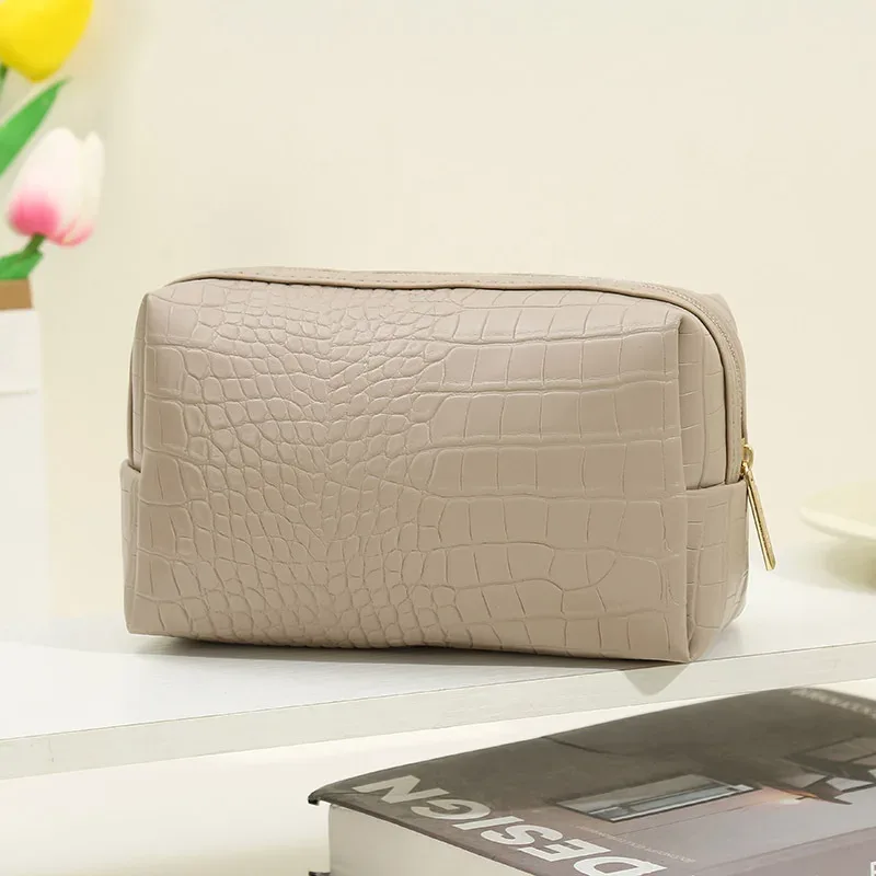 sac de maquillage imperméable en cuir pu tendance pour femmes, pochette cosmétique à motif crocodile gaufré, organiseur de voyage avec fermeture éclair