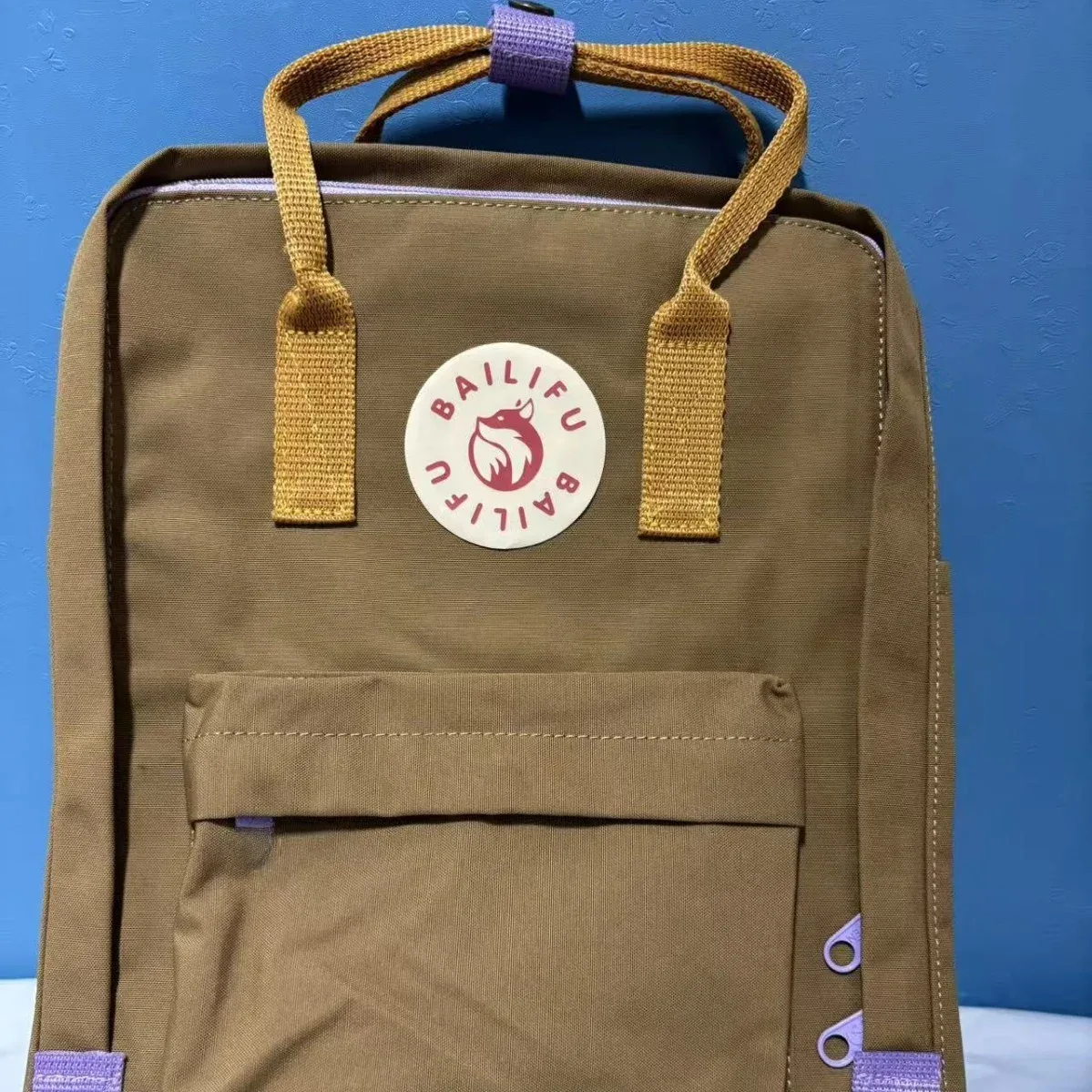 Nouveau sac à dos unisexe en tissu Oxford imperméable grande capacité à rayures colorées style urbain pour ordinateur portable, idéal pour les voyages décontractés