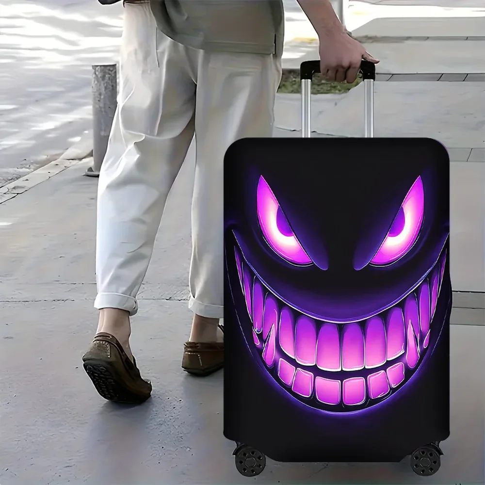 1 housse de bagage motif visage de monstre violet. Convient aux valises de 18 à 32 pouces ; protège efficacement vos bagages