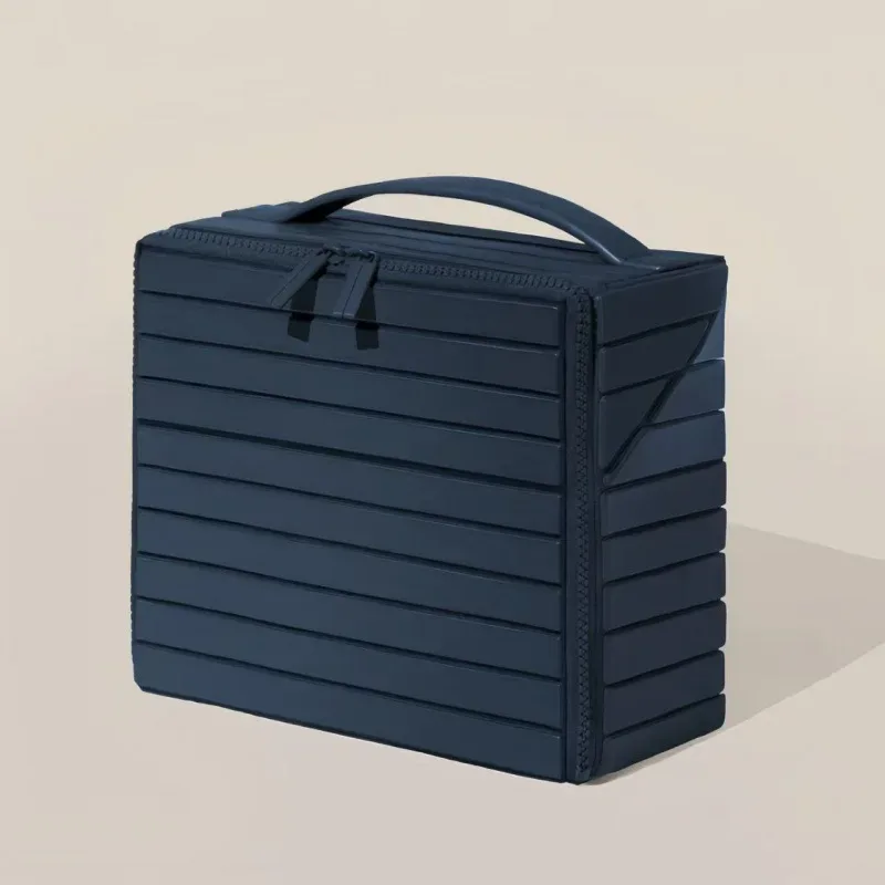 nouvelle trousse de maquillage urbaine minimaliste à rayures 3d, grande capacité, style européen simple, sac de rangement élégant pour voyage et quotidien