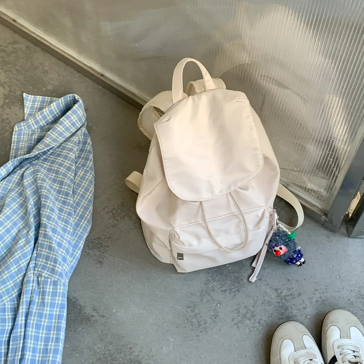 sac à dos coréen grande capacité avec rabat, nouveau sac à dos décontracté en nylon, sac à dos de sport polyvalent et tendance pour étudiants