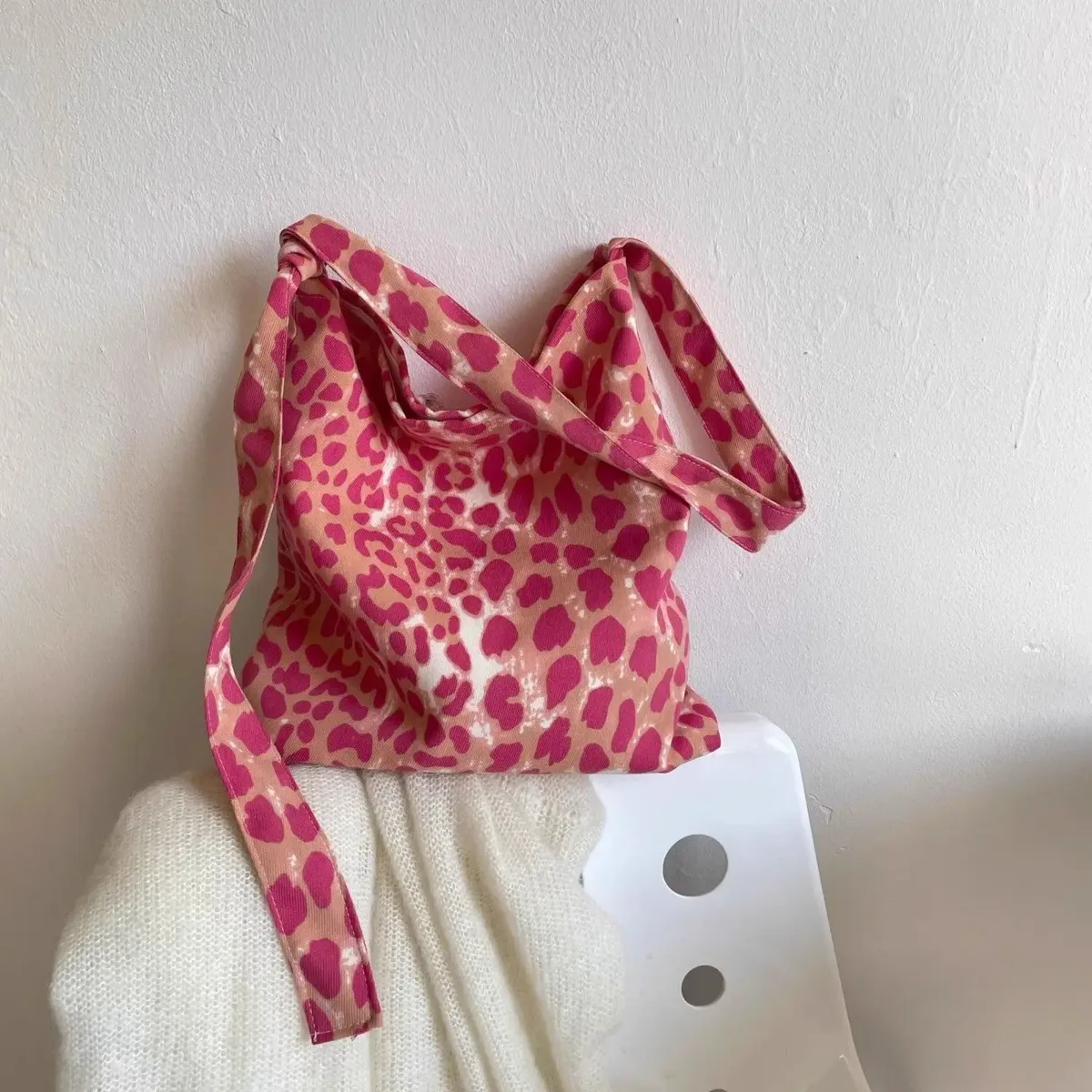 2025 nouveau doux cool framboise poudre léopard unique épaule sac à bandoulière pour femmes sac sac réglable velours côtelé sac