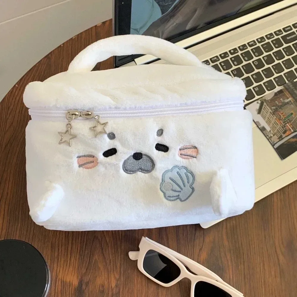 trousse de maquillage grande capacité en forme de phoque moelleux, sac cosmétique portable à motif brodé, trousse de toilette de voyage polyvalente