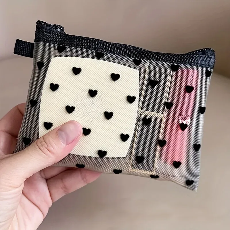 sac de maquillage en maille transparente en forme de cœur, pochette de rangement de cosmétiques multifonction pour femmes, sac de rangement de toilette portable pour dames 1 pièce